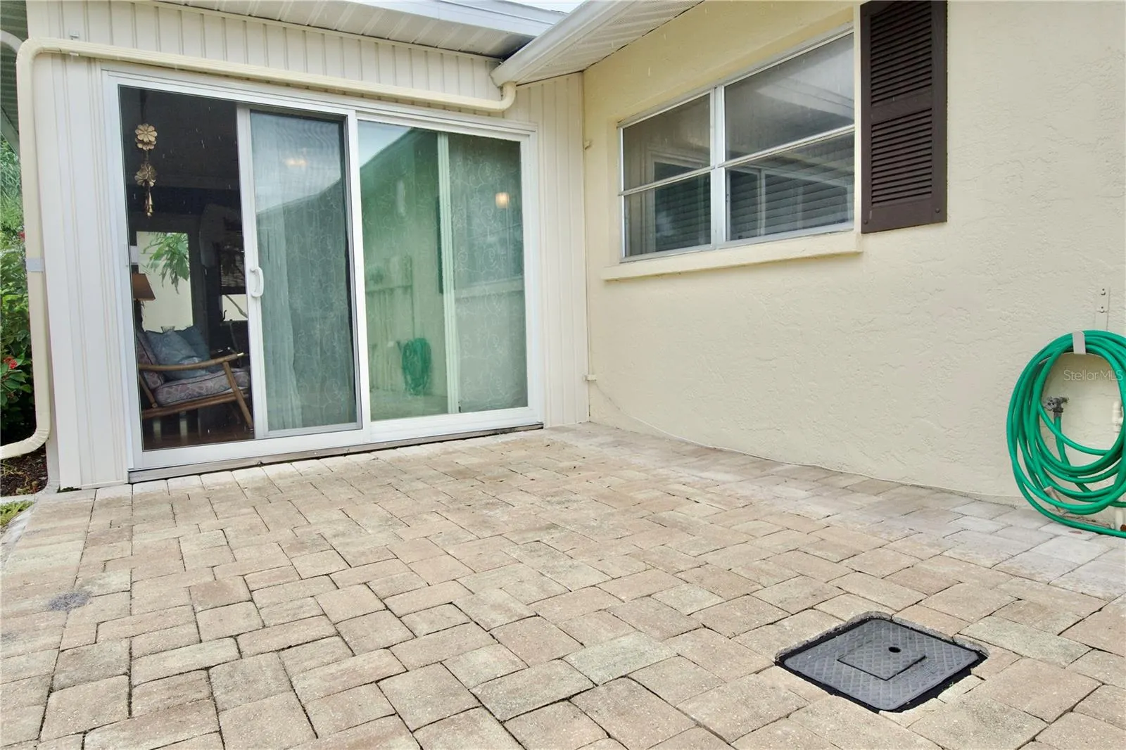 390 301 BLVD W #11A, #11A