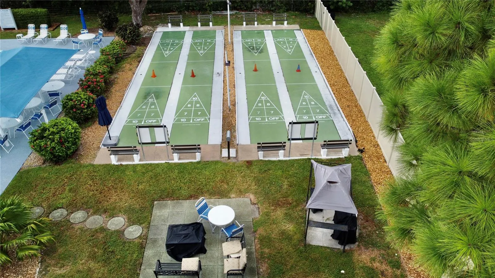 390 301 BLVD W #11A, #11A