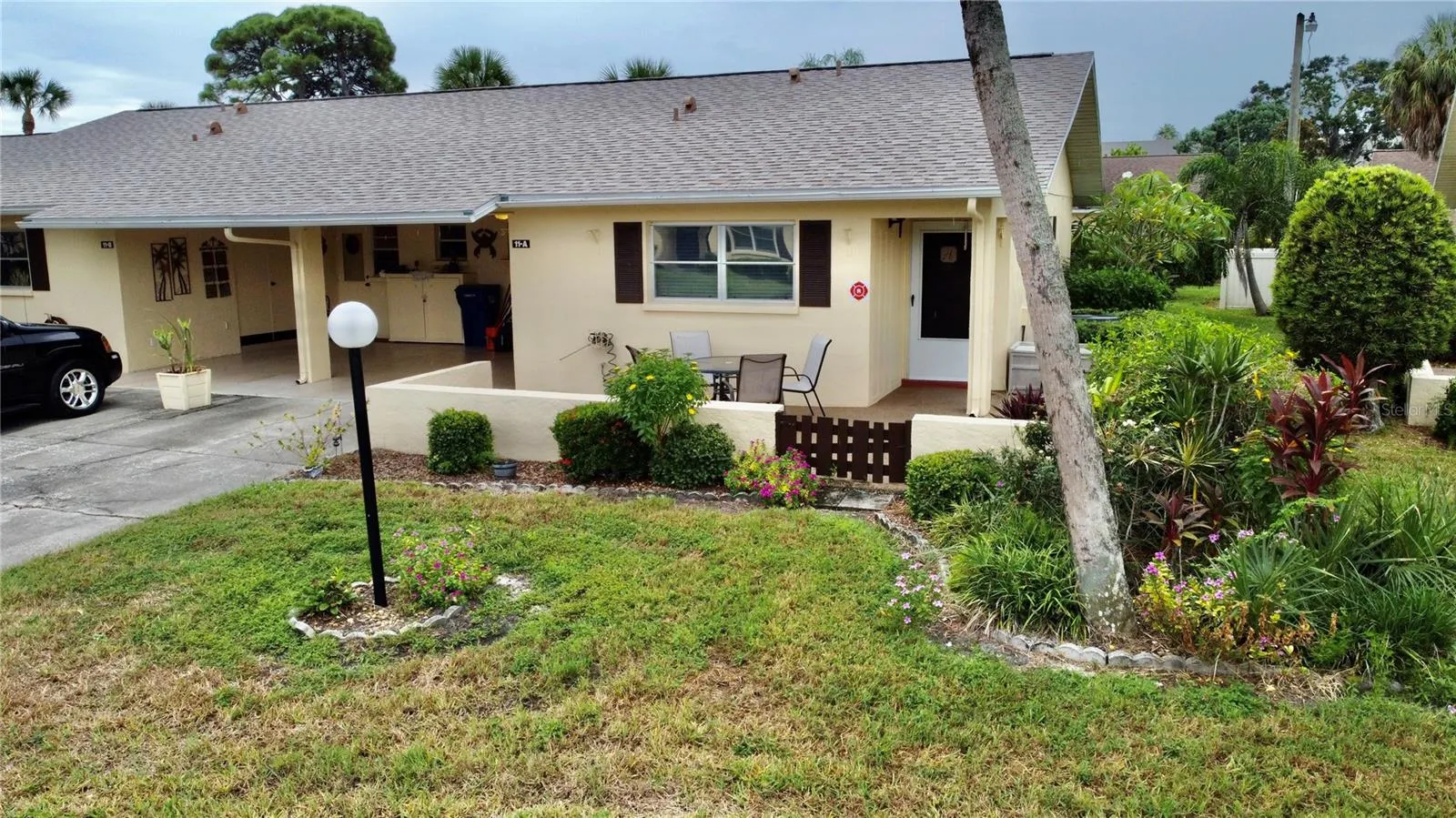 390 301 BLVD W #11A, #11A