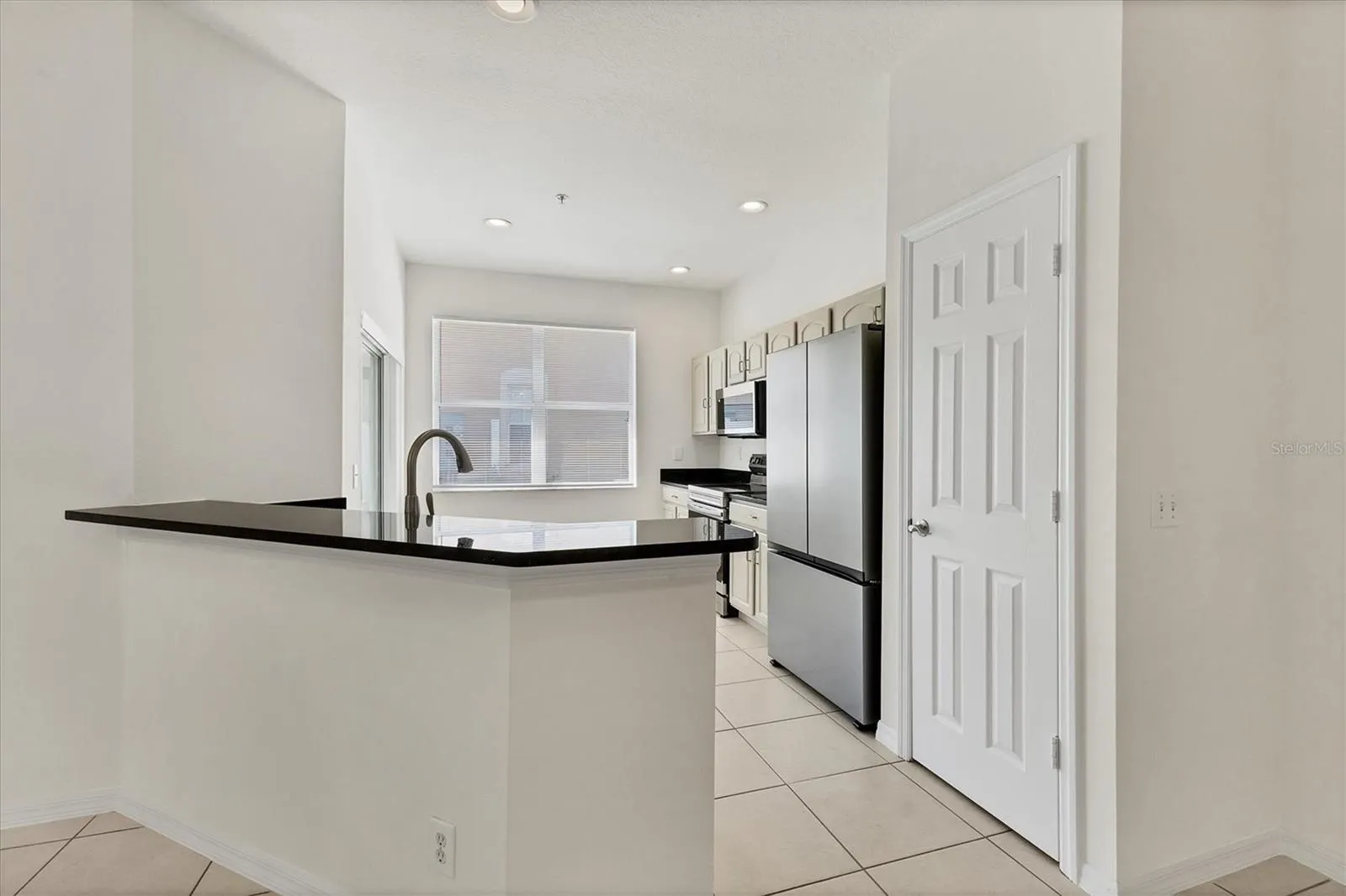 4104 CRABTREE AVE
