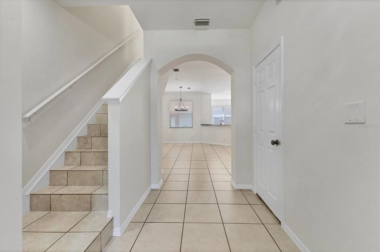 4104 CRABTREE AVE