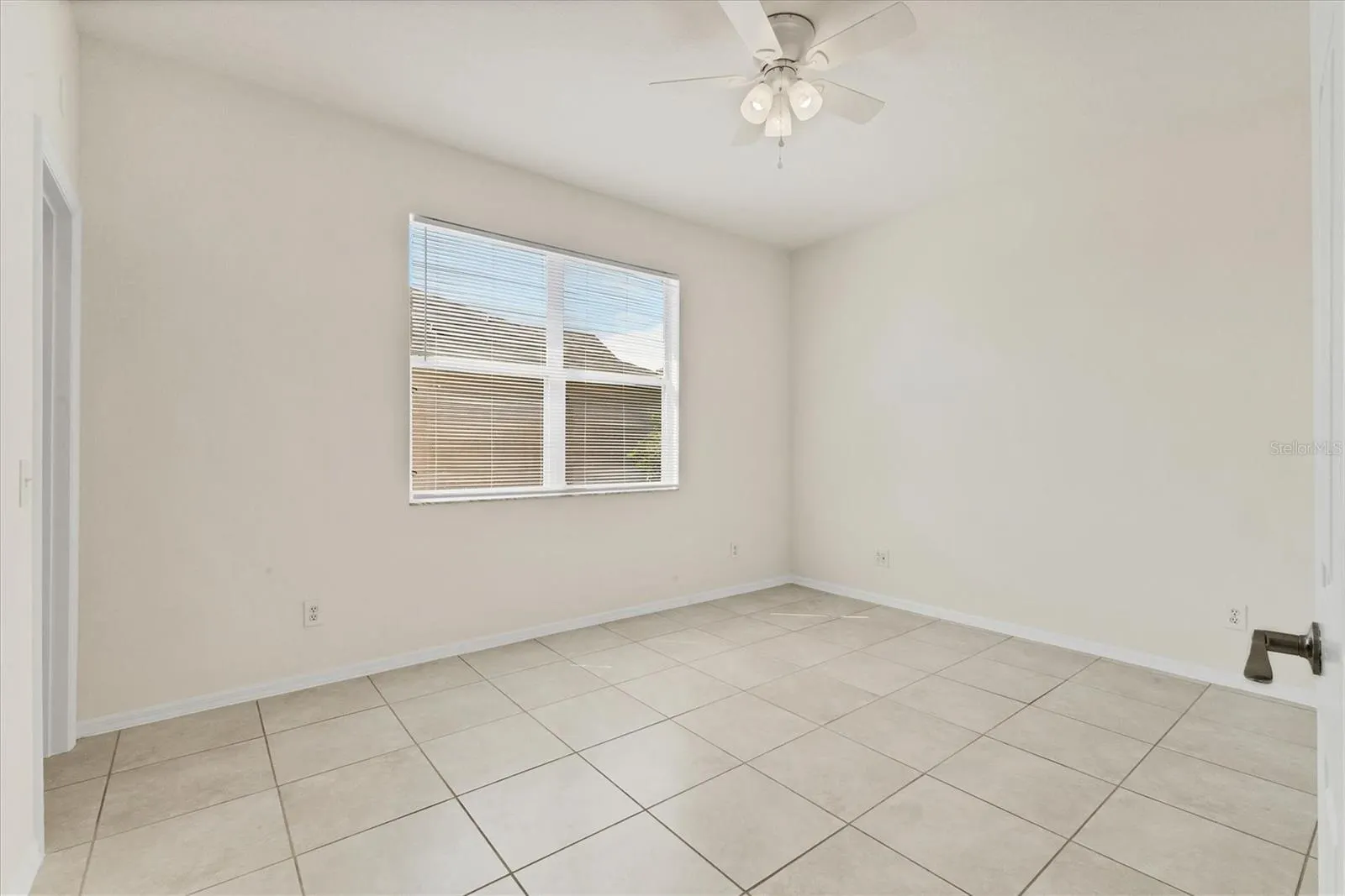 4104 CRABTREE AVE