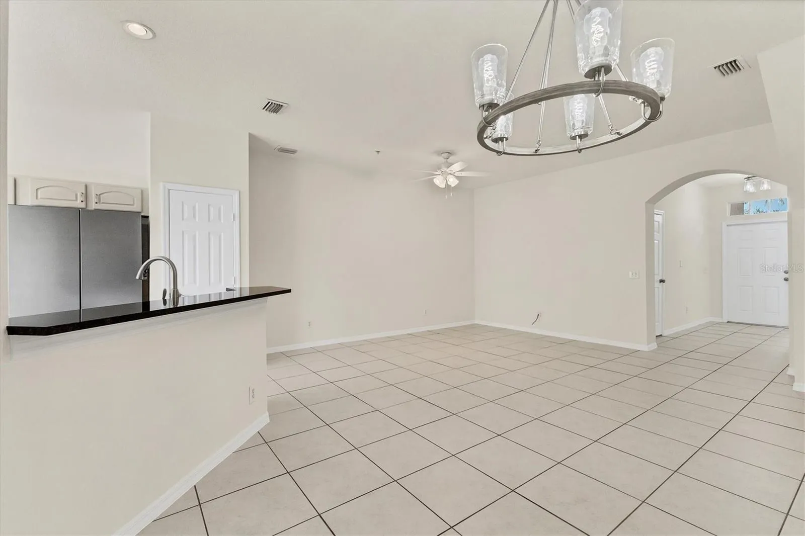 4104 CRABTREE AVE