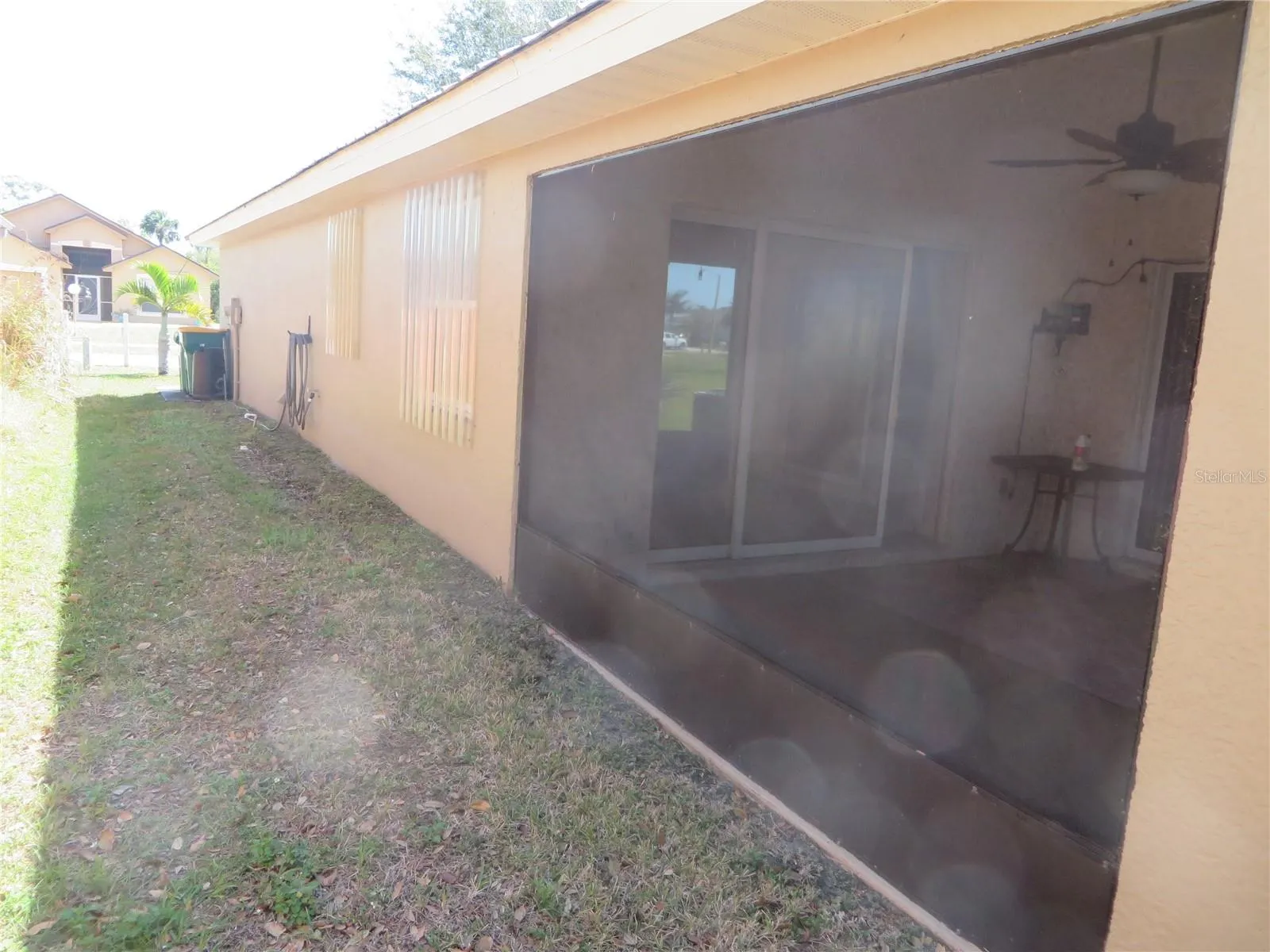 445 ROSE APPLE CIR