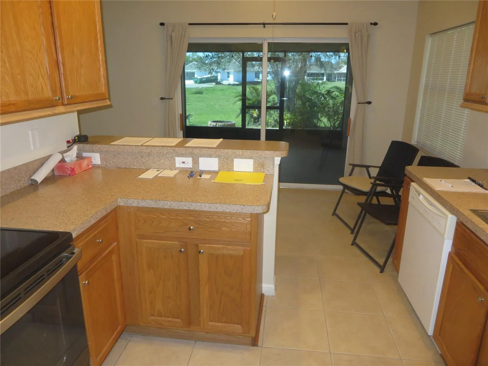 445 ROSE APPLE CIR