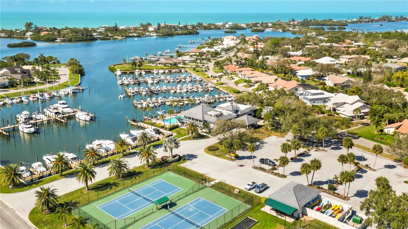 456 YACHT HARBOR DR