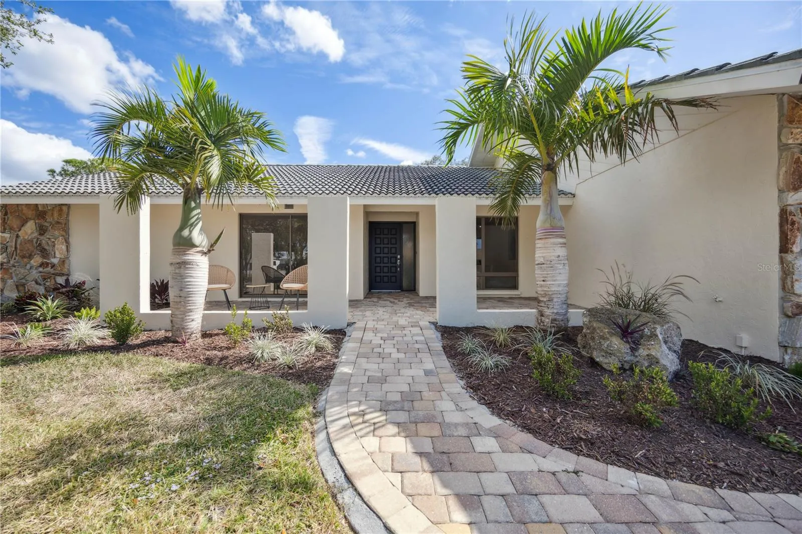 456 YACHT HARBOR DR