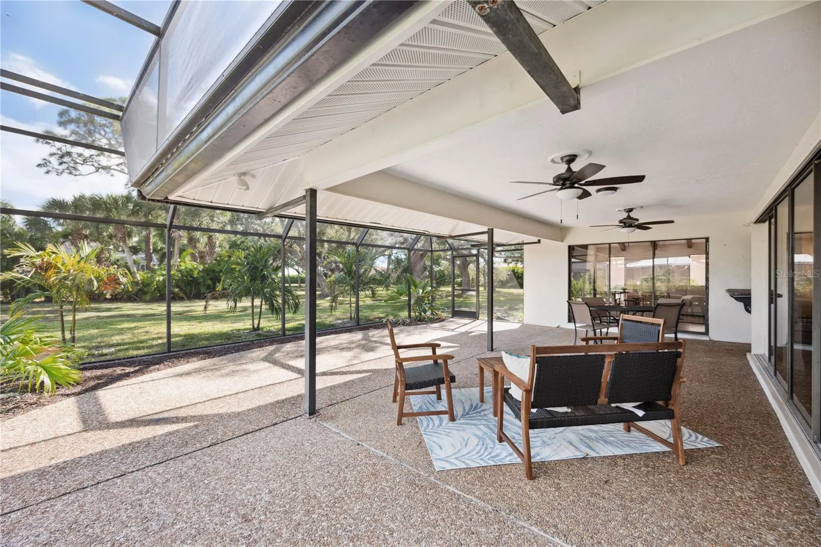 456 YACHT HARBOR DR