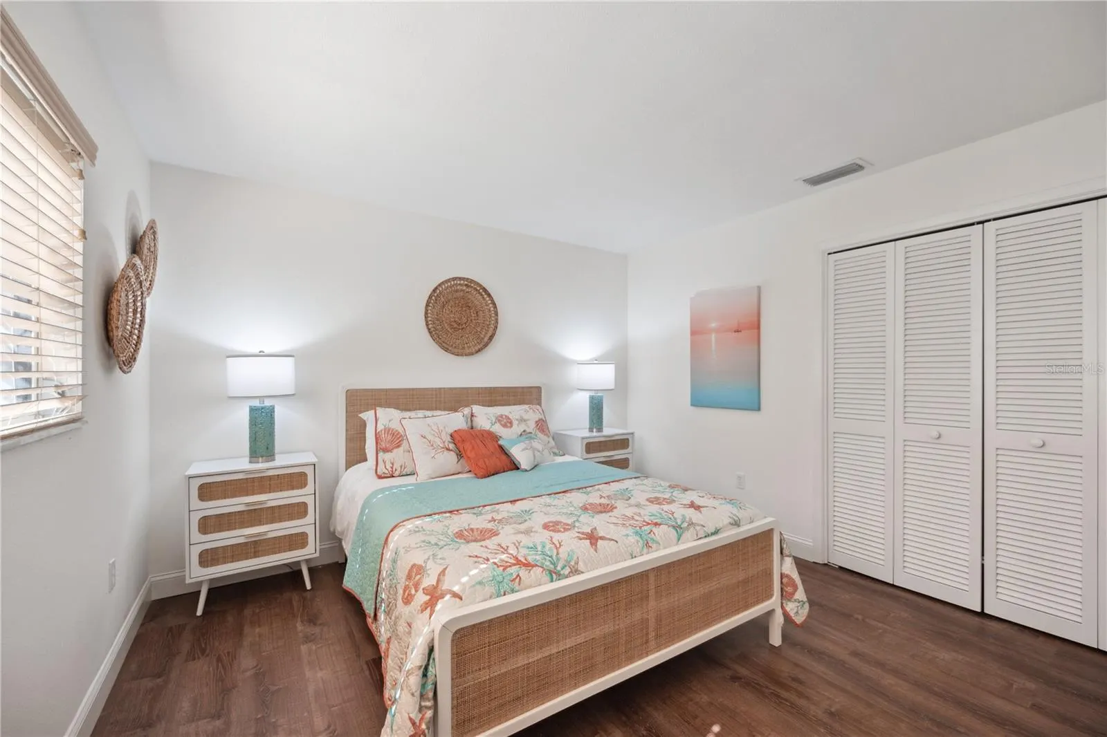 456 YACHT HARBOR DR