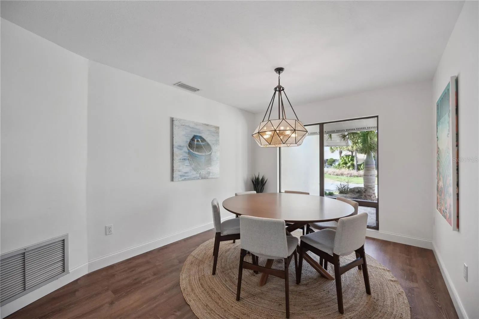 456 YACHT HARBOR DR