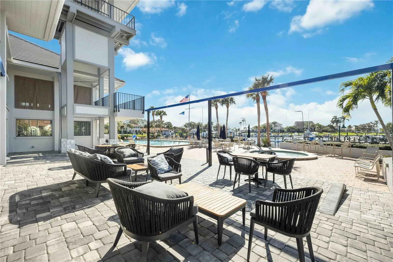 456 YACHT HARBOR DR