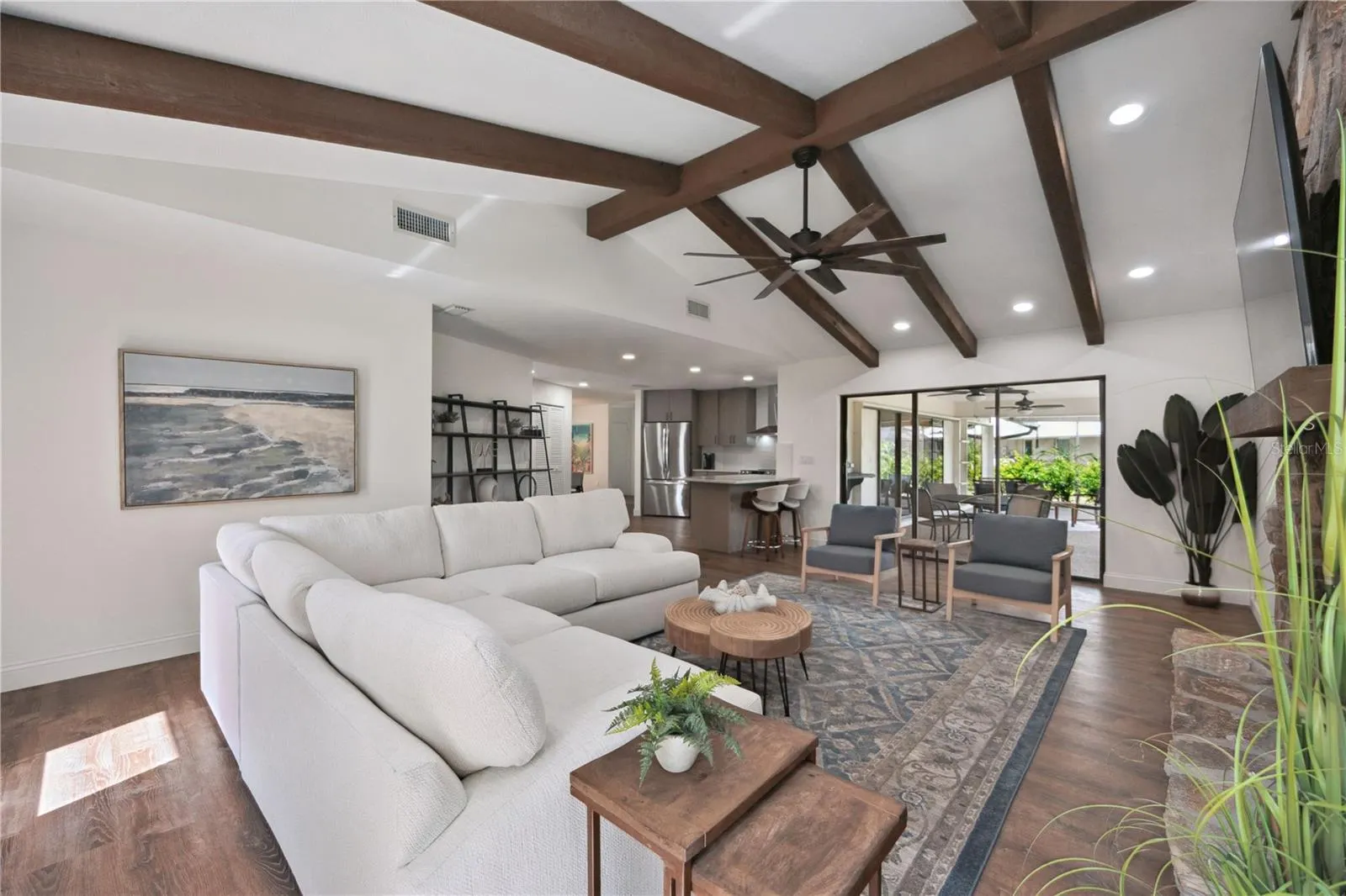 456 YACHT HARBOR DR