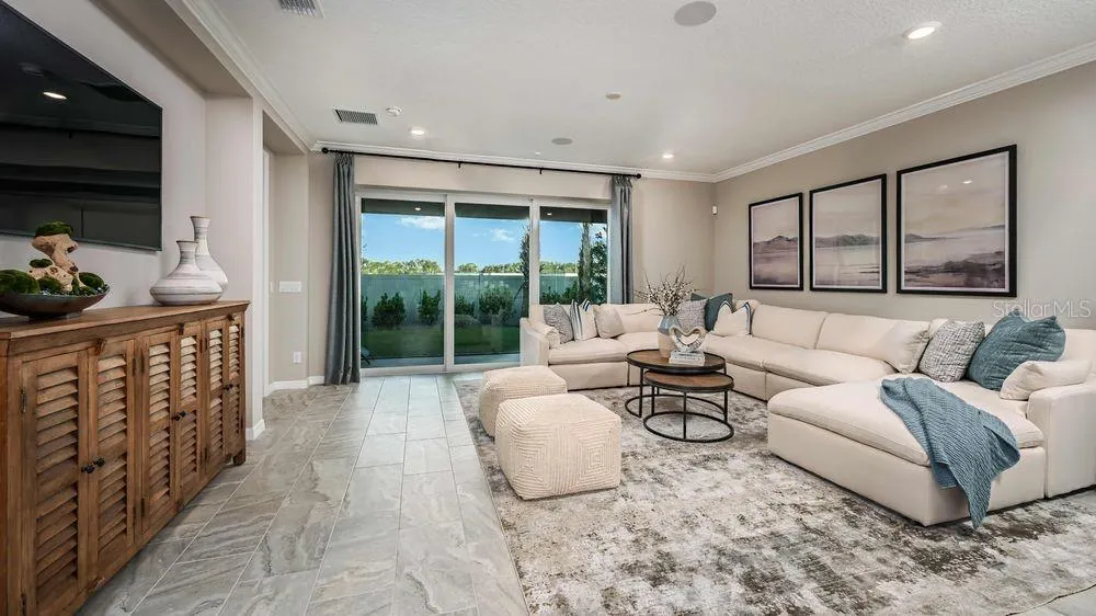 6909 PRAIRIE OAK WAY