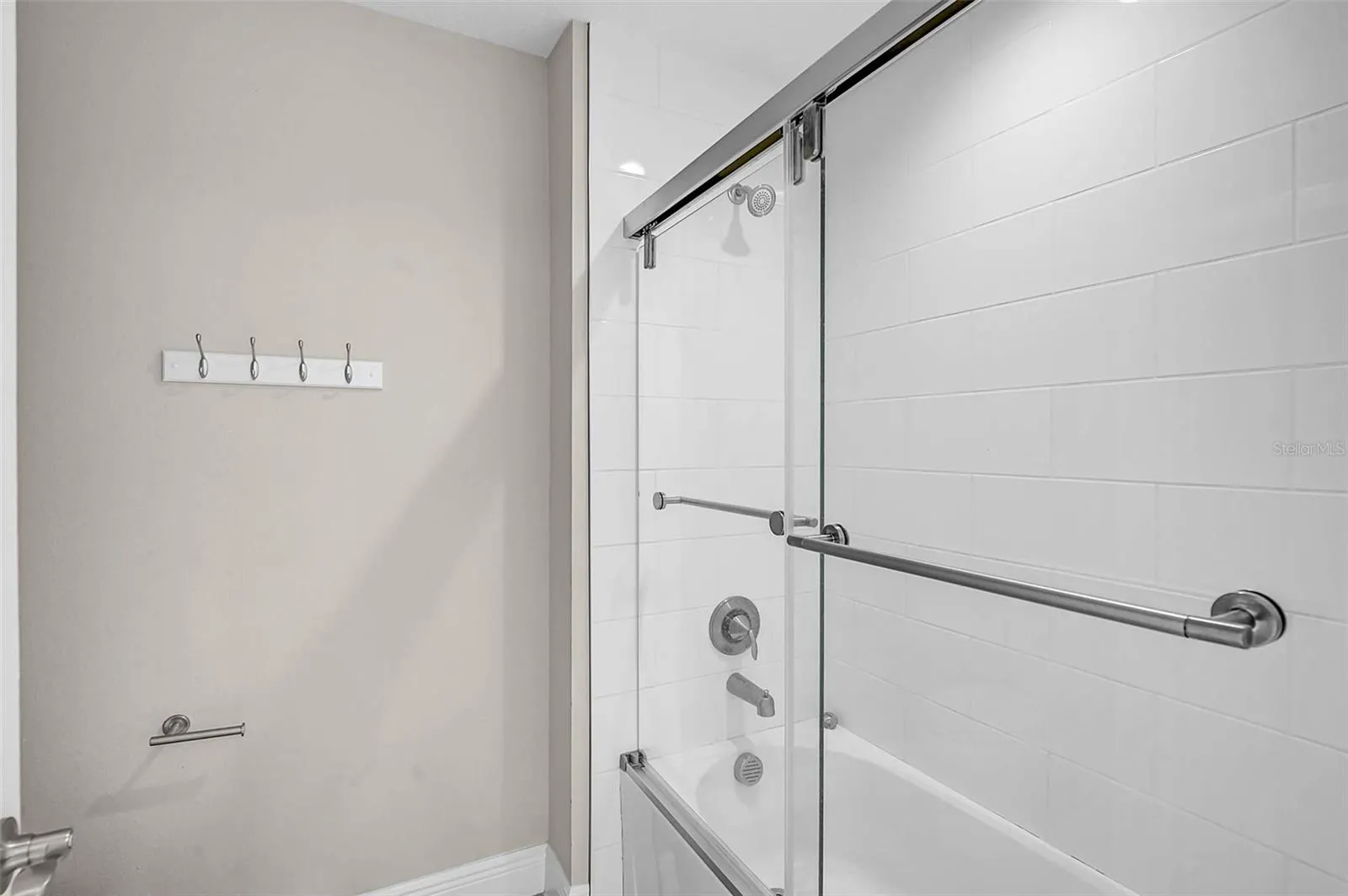 8417 DOVE BOG TER