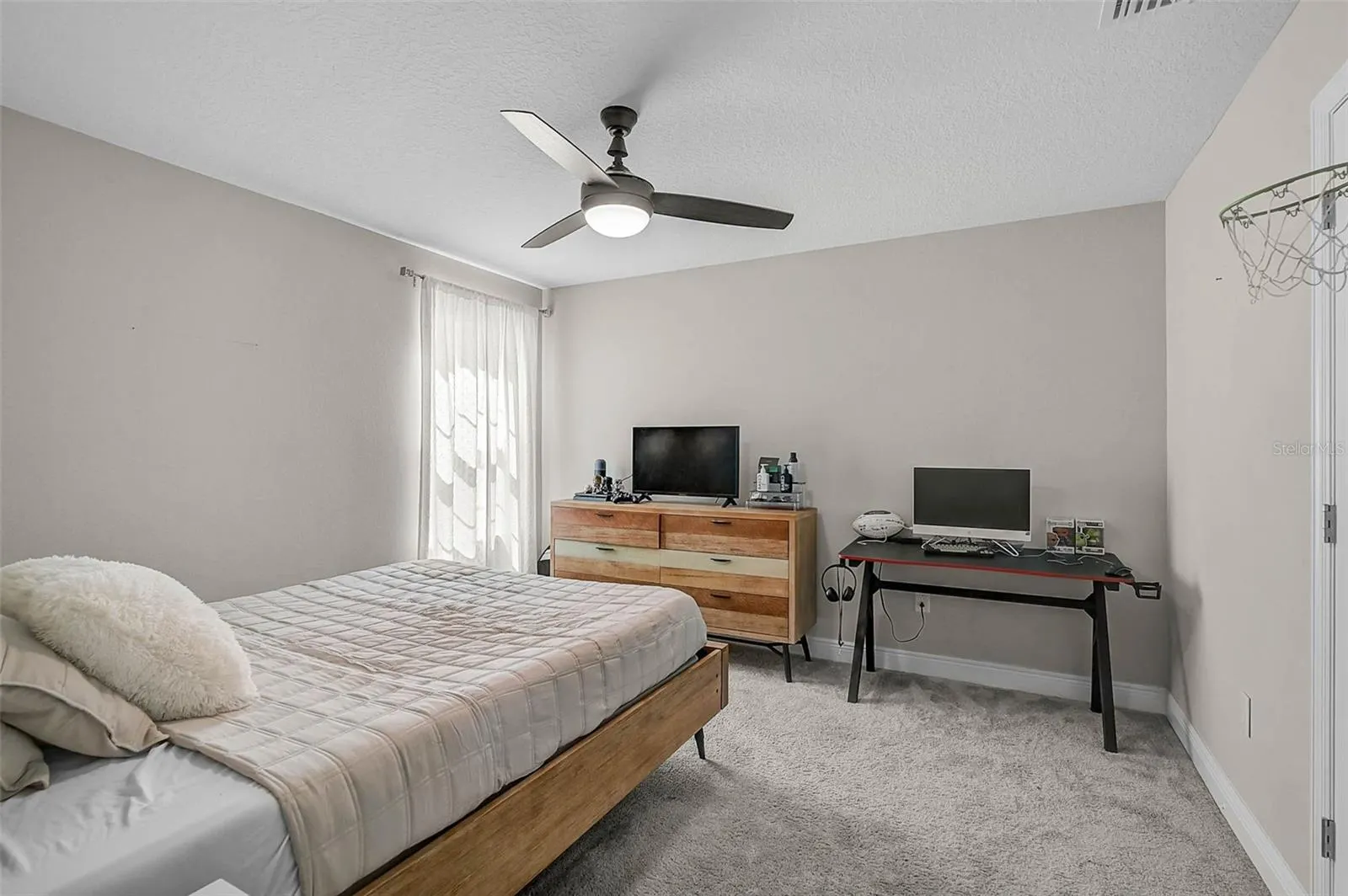8417 DOVE BOG TER