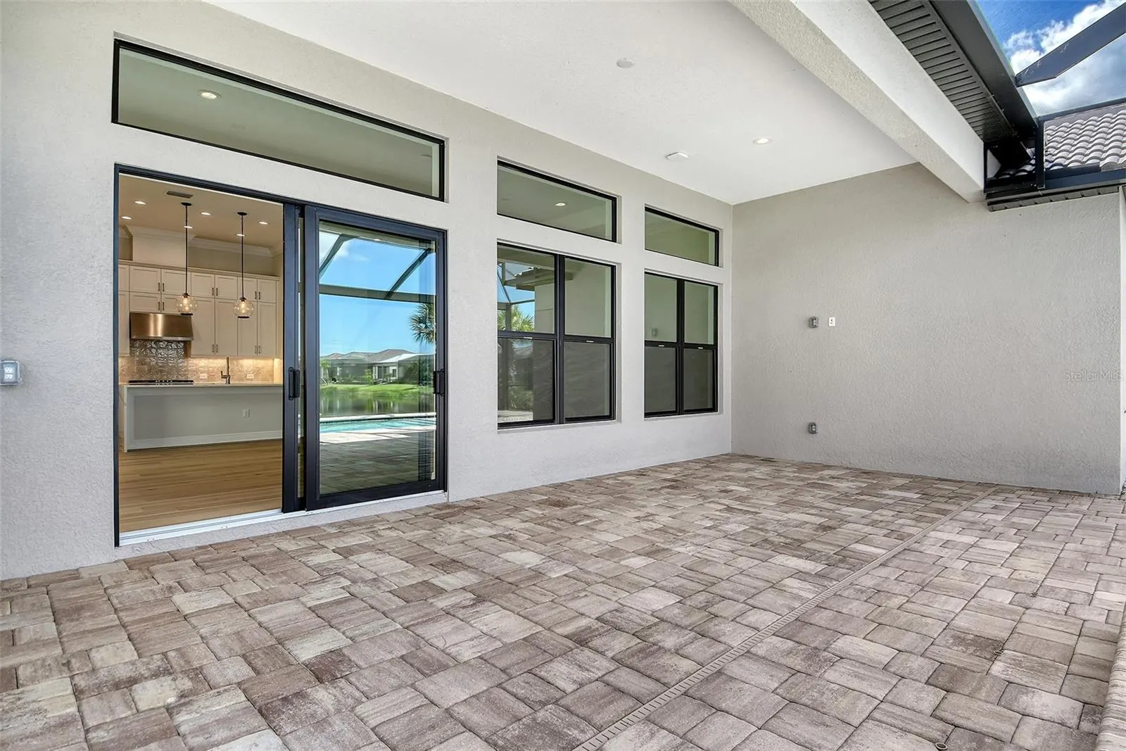 496 BOCELLI DR