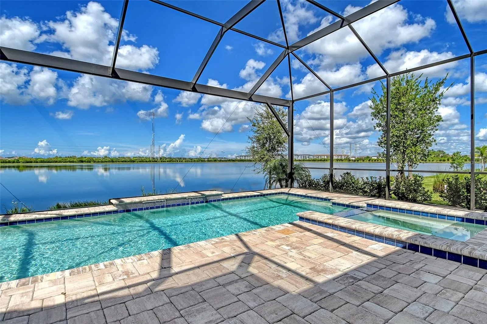 496 BOCELLI DR