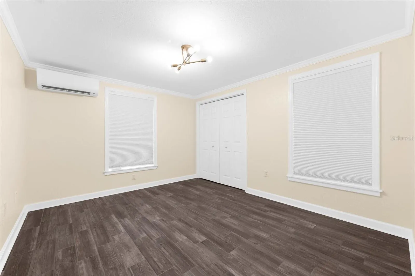 2002 17TH ST W