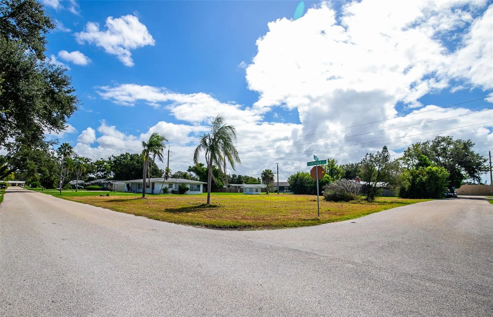 2110 SANDRALA DR