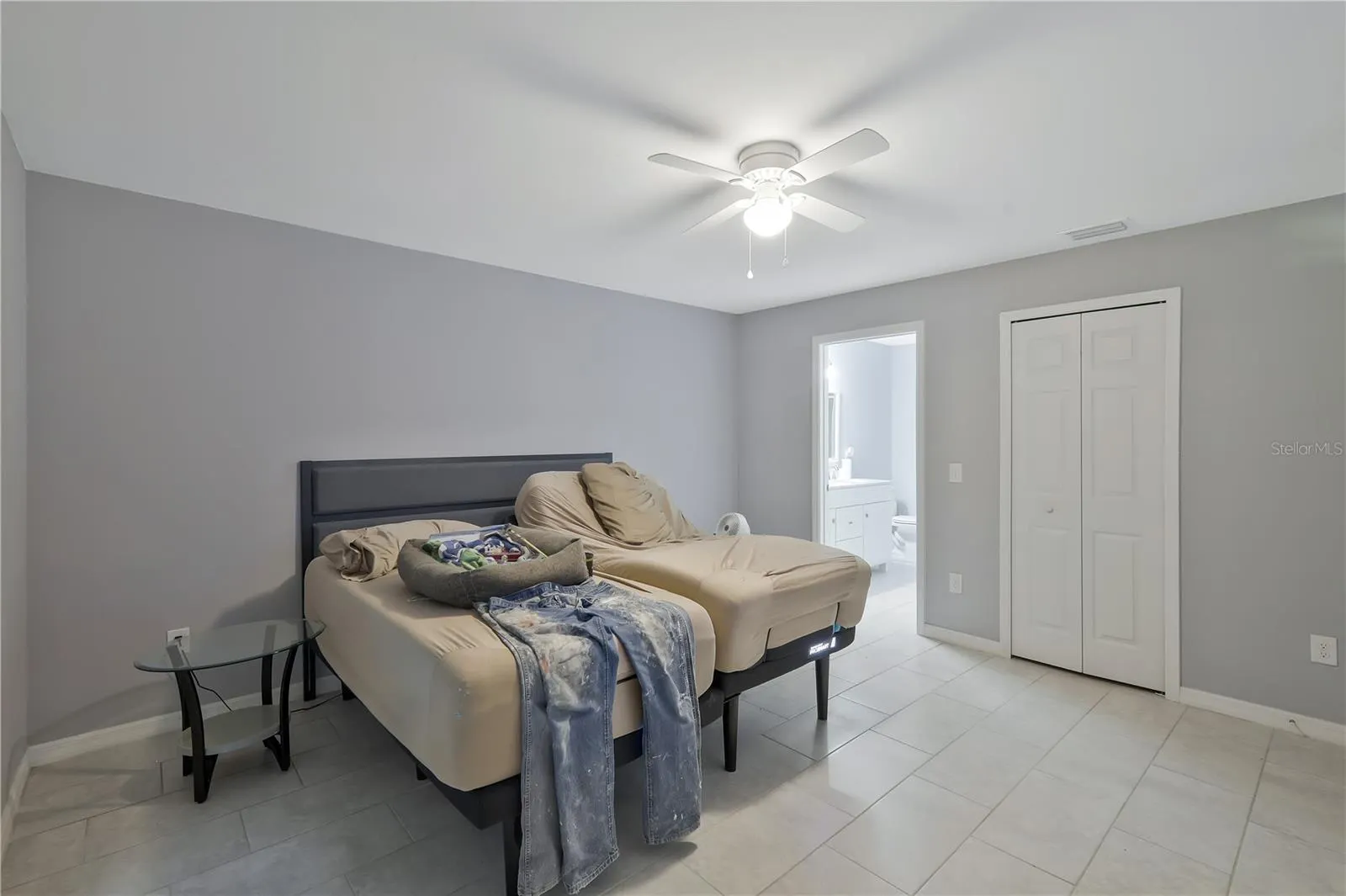 4139 SW 8TH PL