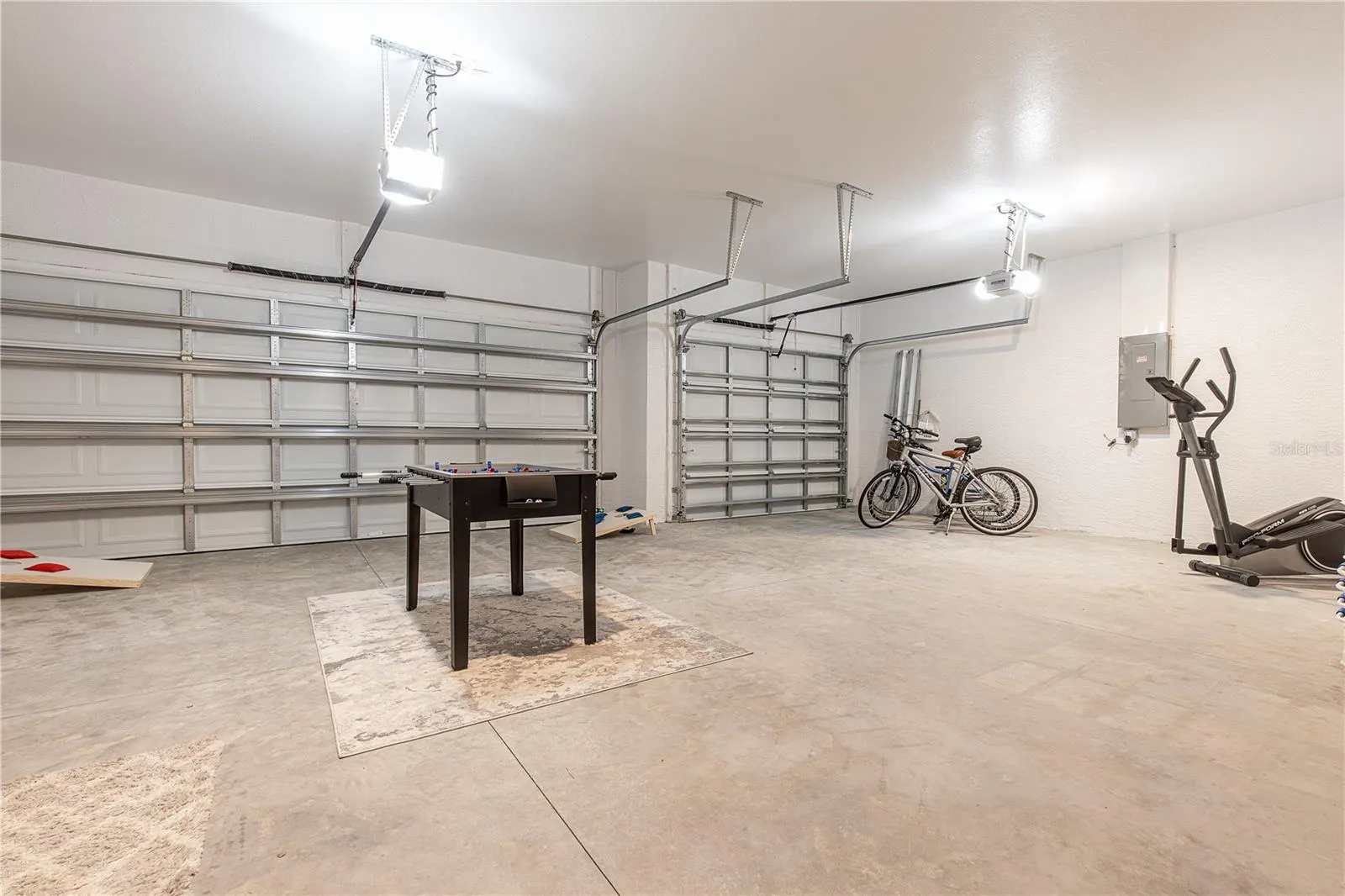 5056 MONTEGO LN