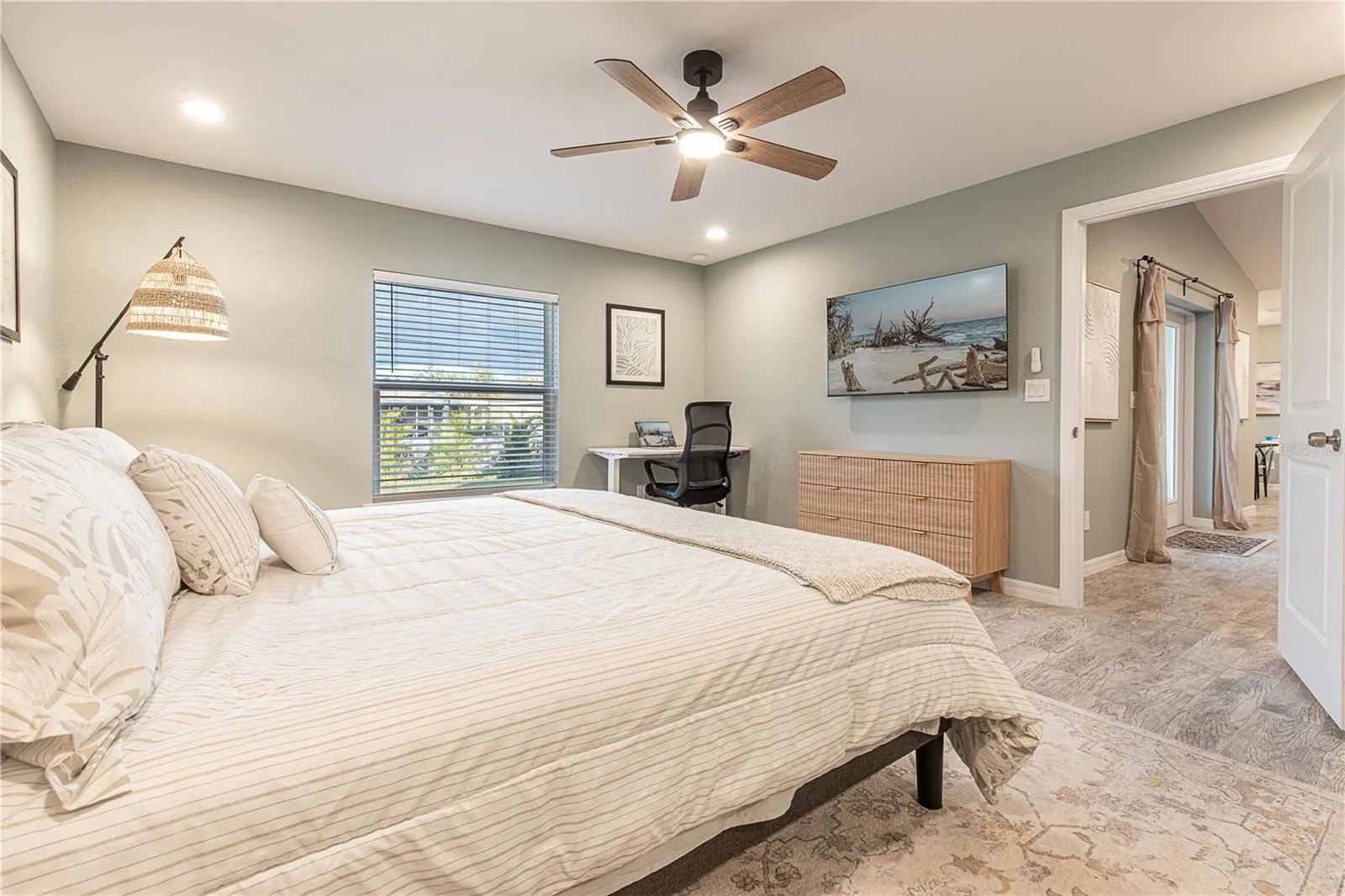 5056 MONTEGO LN