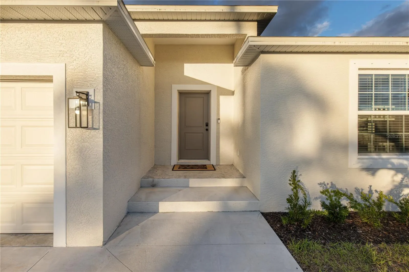 5056 MONTEGO LN