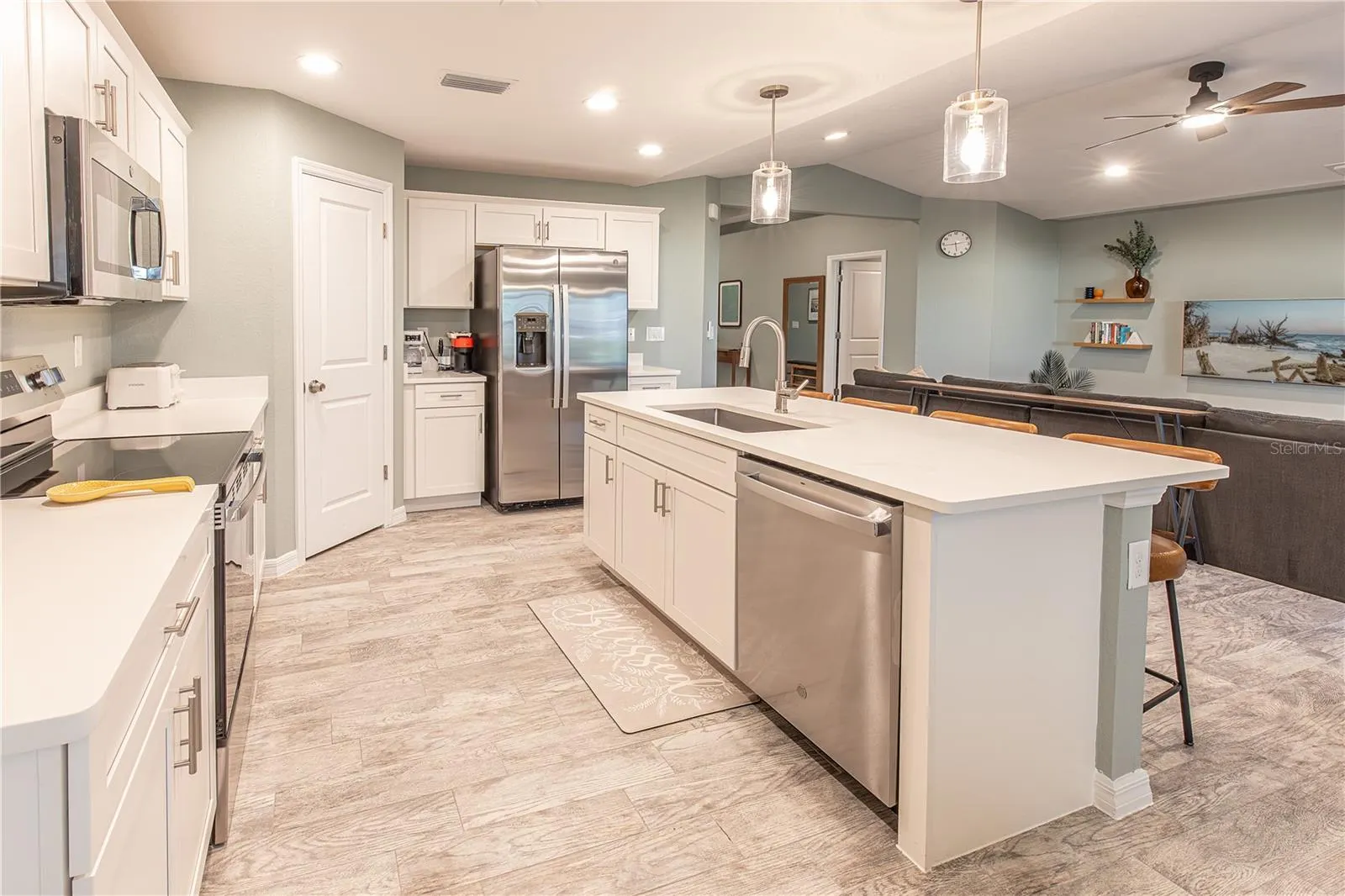 5056 MONTEGO LN
