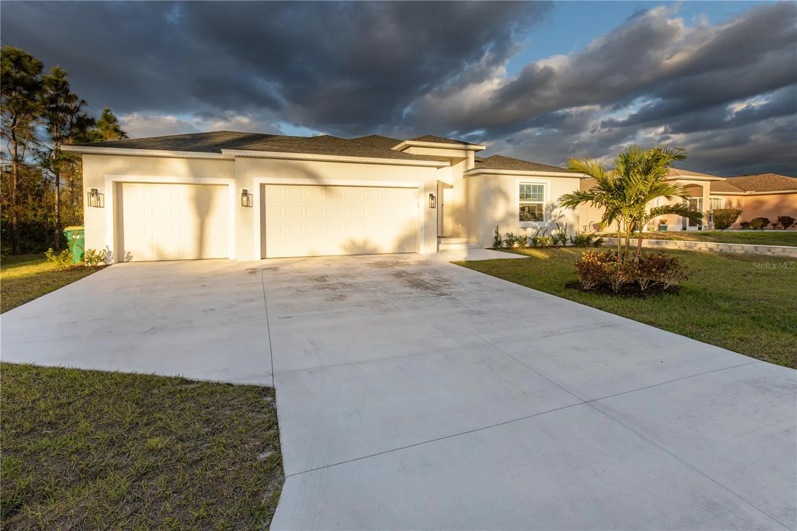 5056 MONTEGO LN