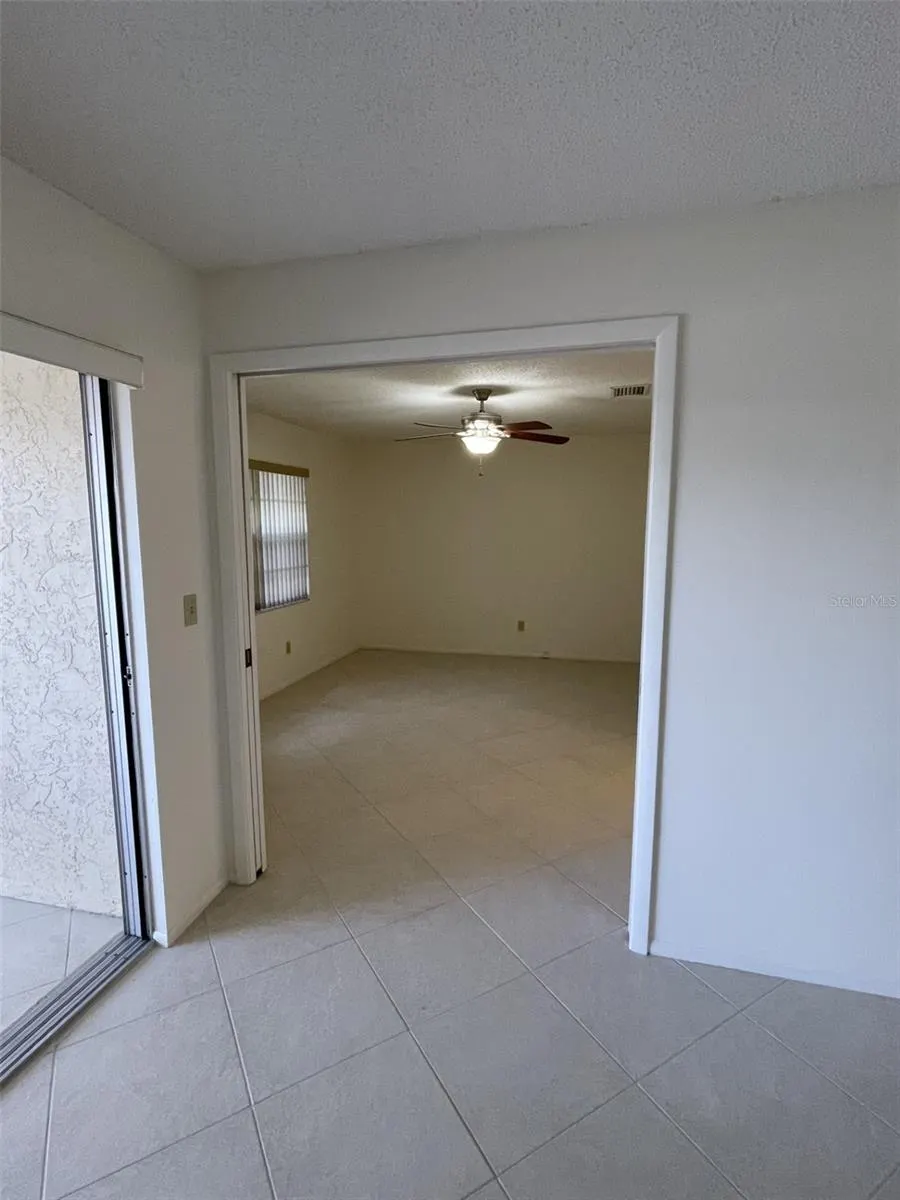 7030 W COUNTRY CLUB DR N #128, #128