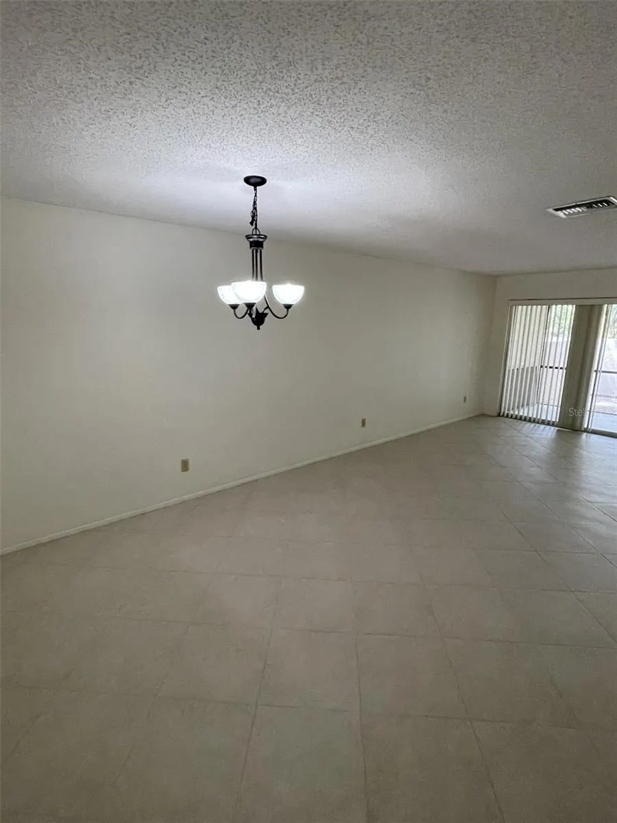 7030 W COUNTRY CLUB DR N #128, #128