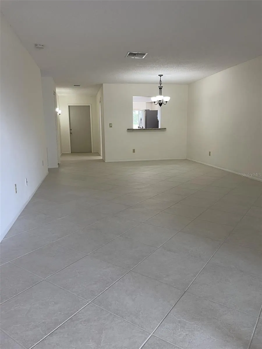7030 W COUNTRY CLUB DR N #128, #128