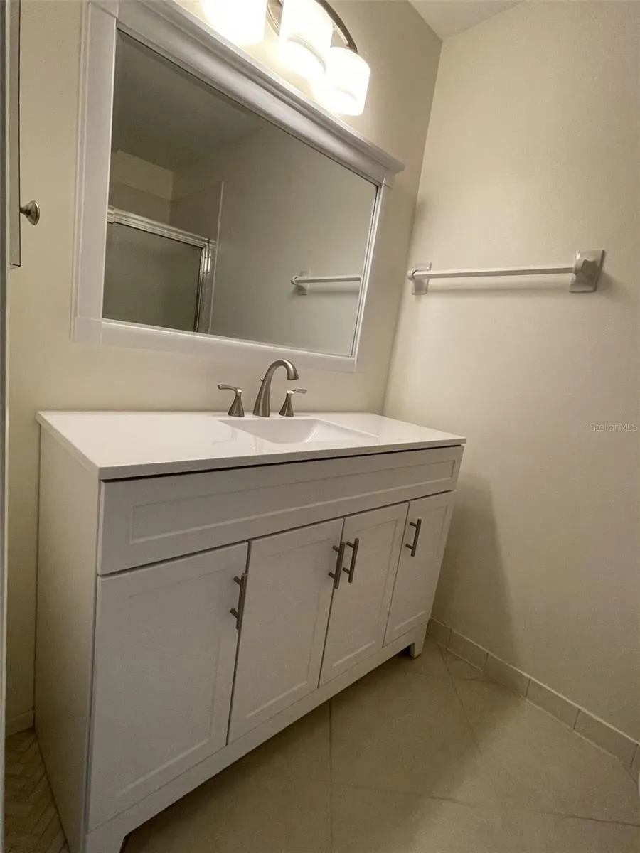 7030 W COUNTRY CLUB DR N #128, #128