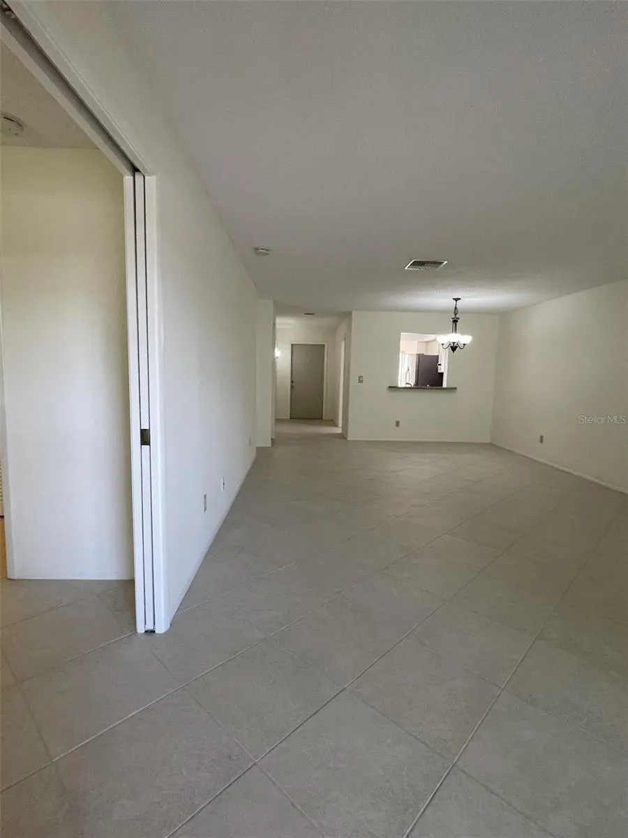 7030 W COUNTRY CLUB DR N #128, #128