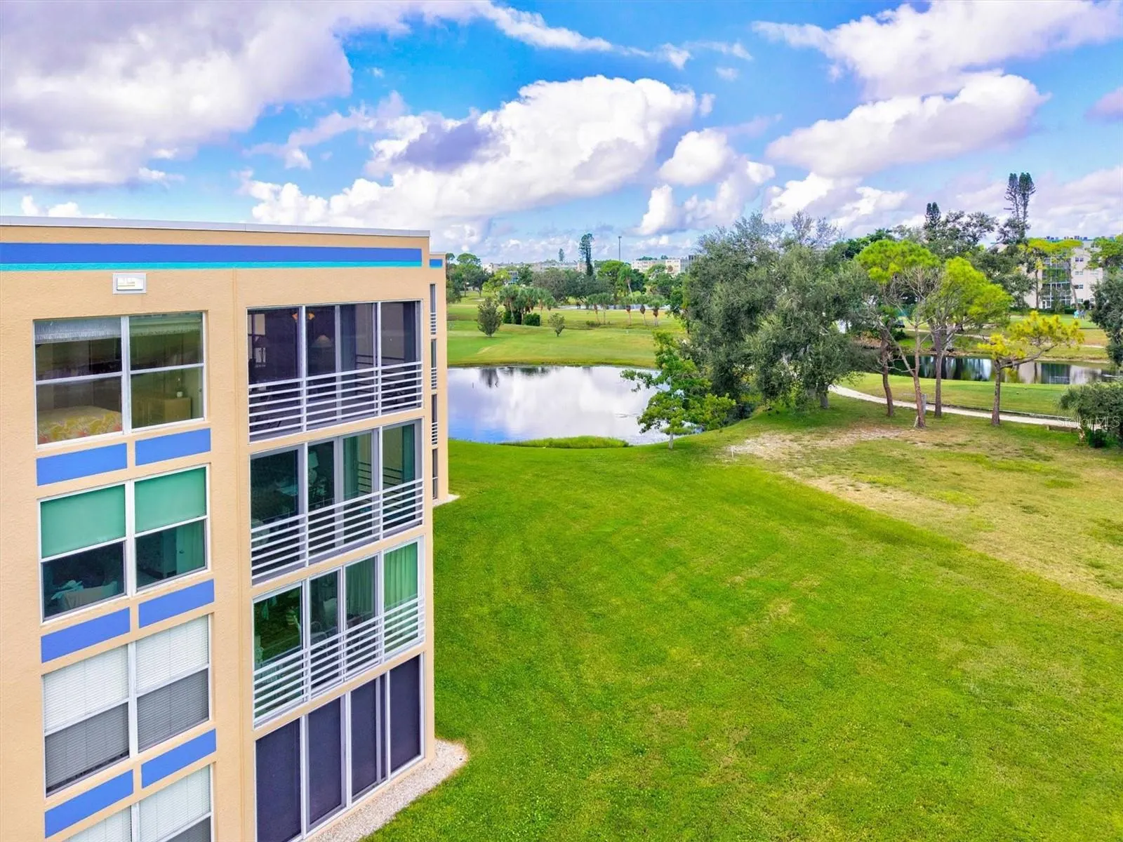 4440 FAIRWAYS BLVD #407, #407