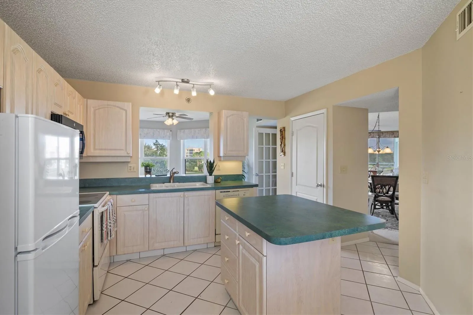 4440 FAIRWAYS BLVD #407, #407