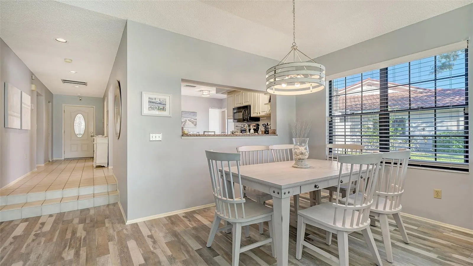 7320 GOLF POINTE CIR