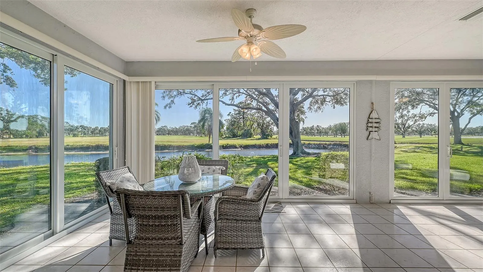 7320 GOLF POINTE CIR