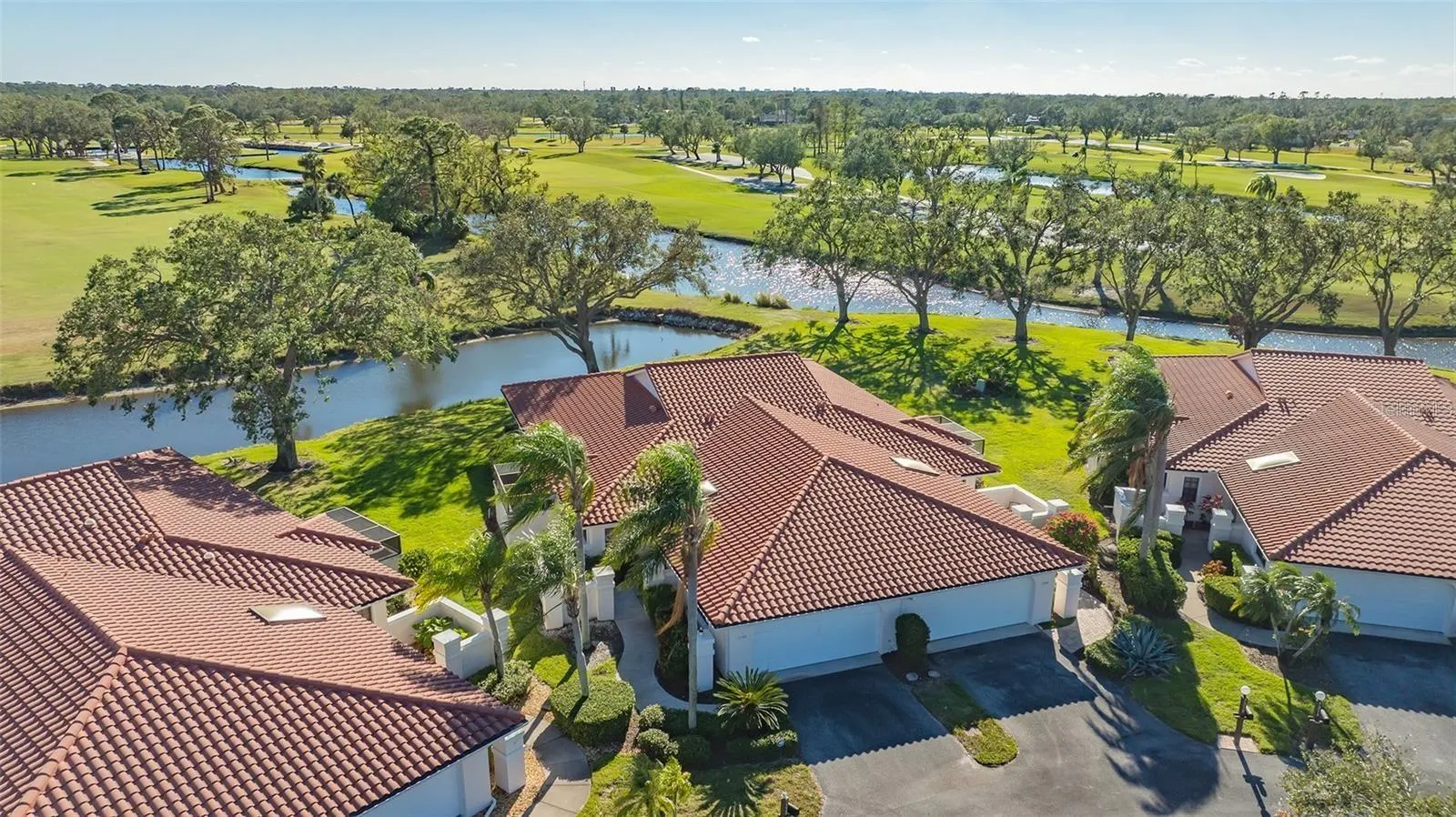 7320 GOLF POINTE CIR