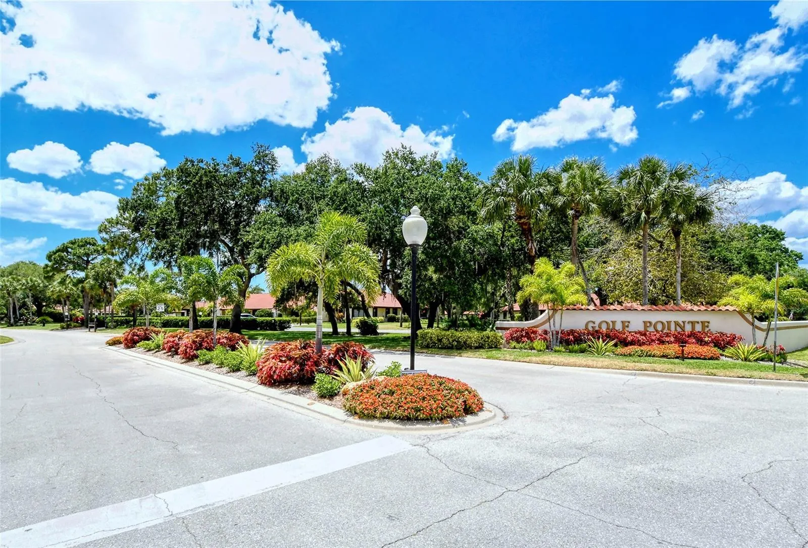 7320 GOLF POINTE CIR