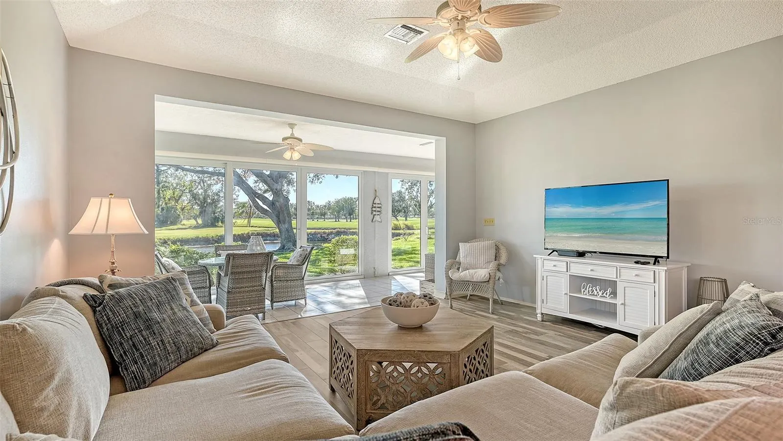 7320 GOLF POINTE CIR
