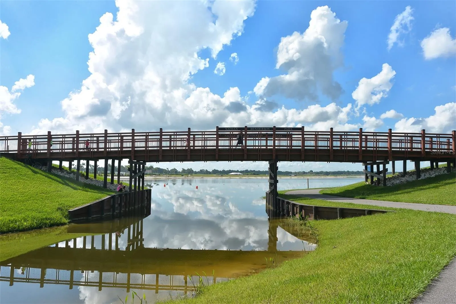 7320 GOLF POINTE CIR