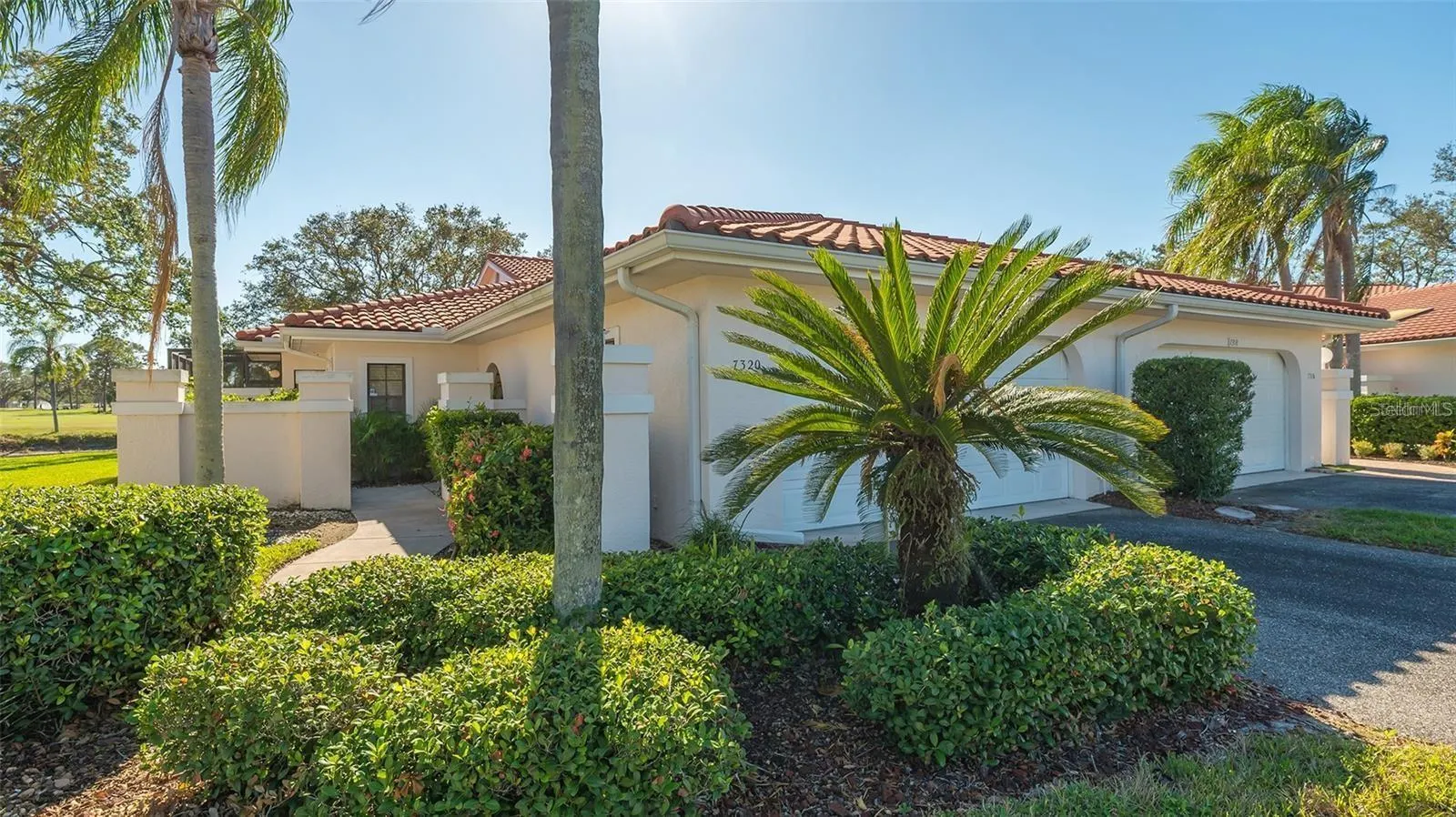 7320 GOLF POINTE CIR