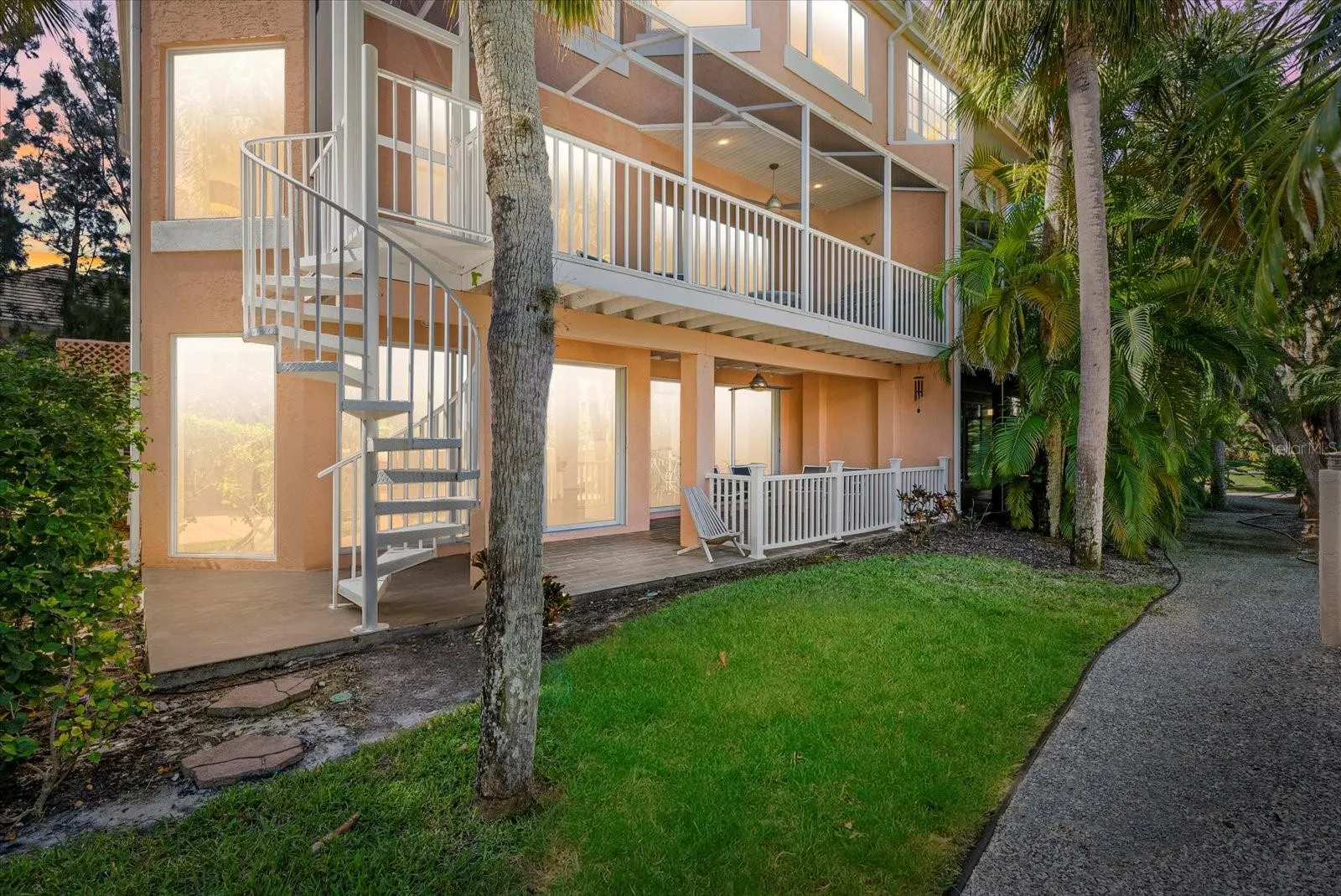 3942 HAMILTON CLUB CIR #13, #13