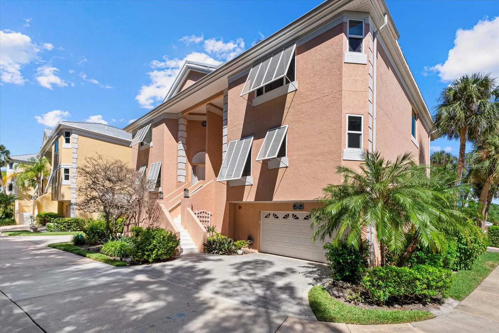 3942 HAMILTON CLUB CIR #13, #13