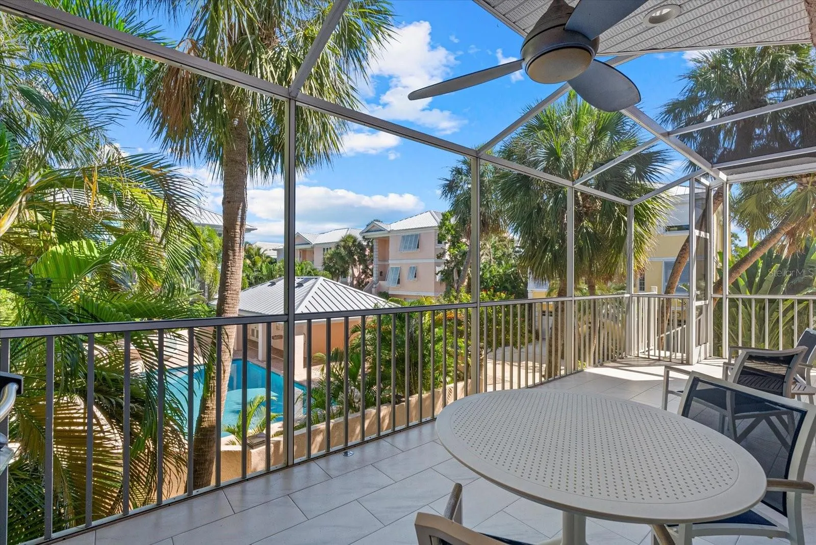 3942 HAMILTON CLUB CIR #13, #13