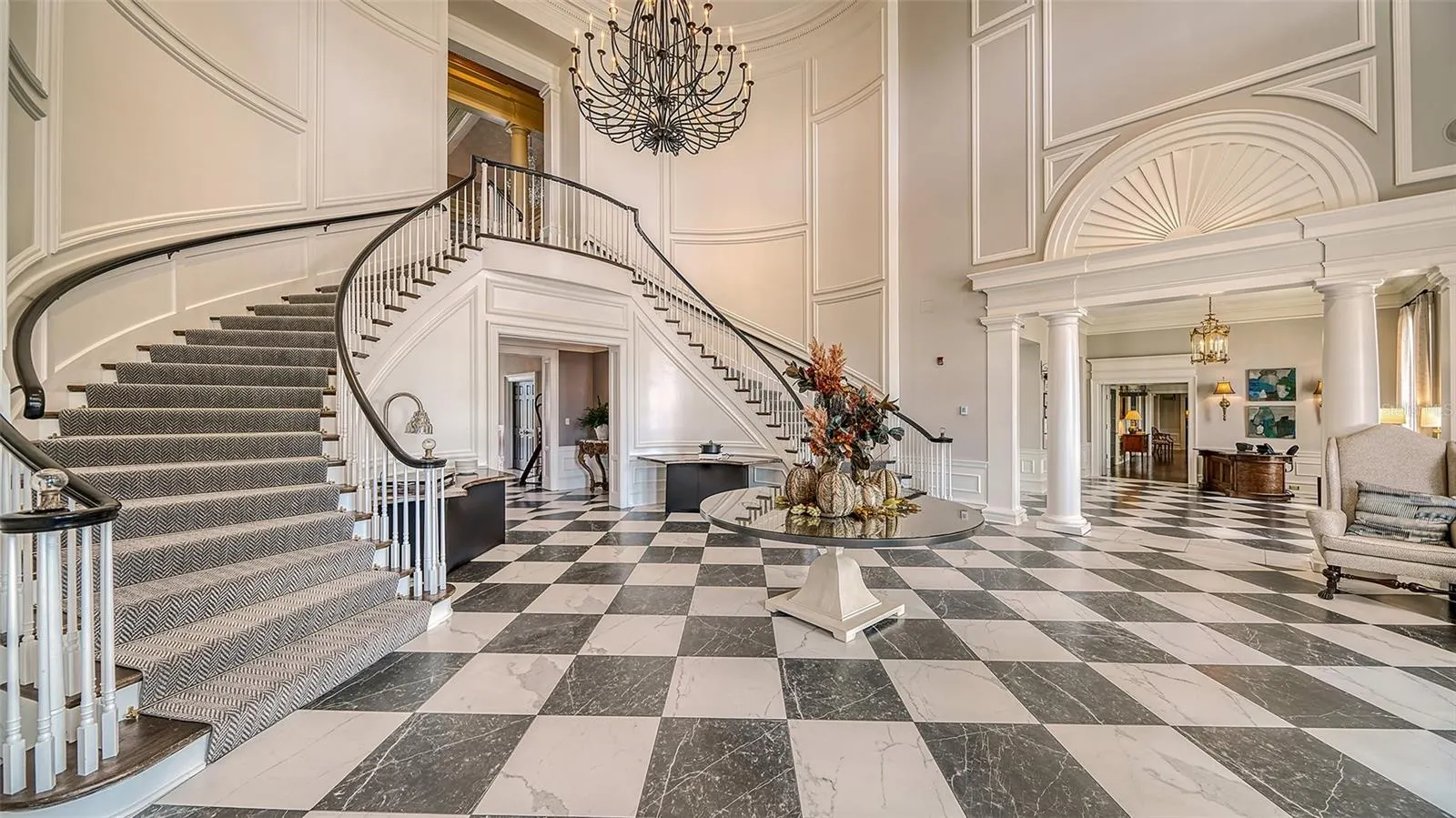 228 SAINT JAMES PARK