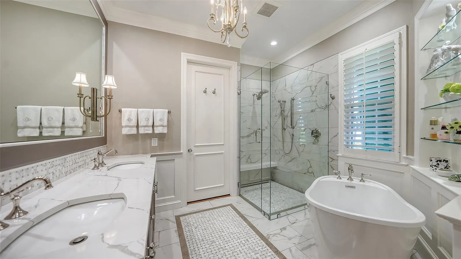 228 SAINT JAMES PARK