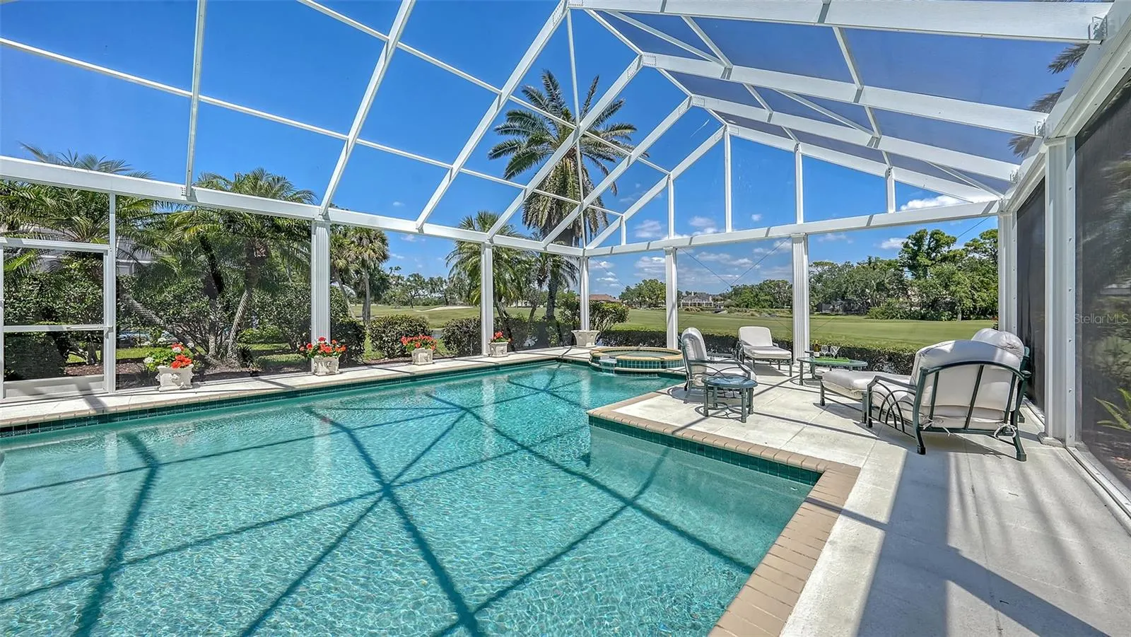228 SAINT JAMES PARK