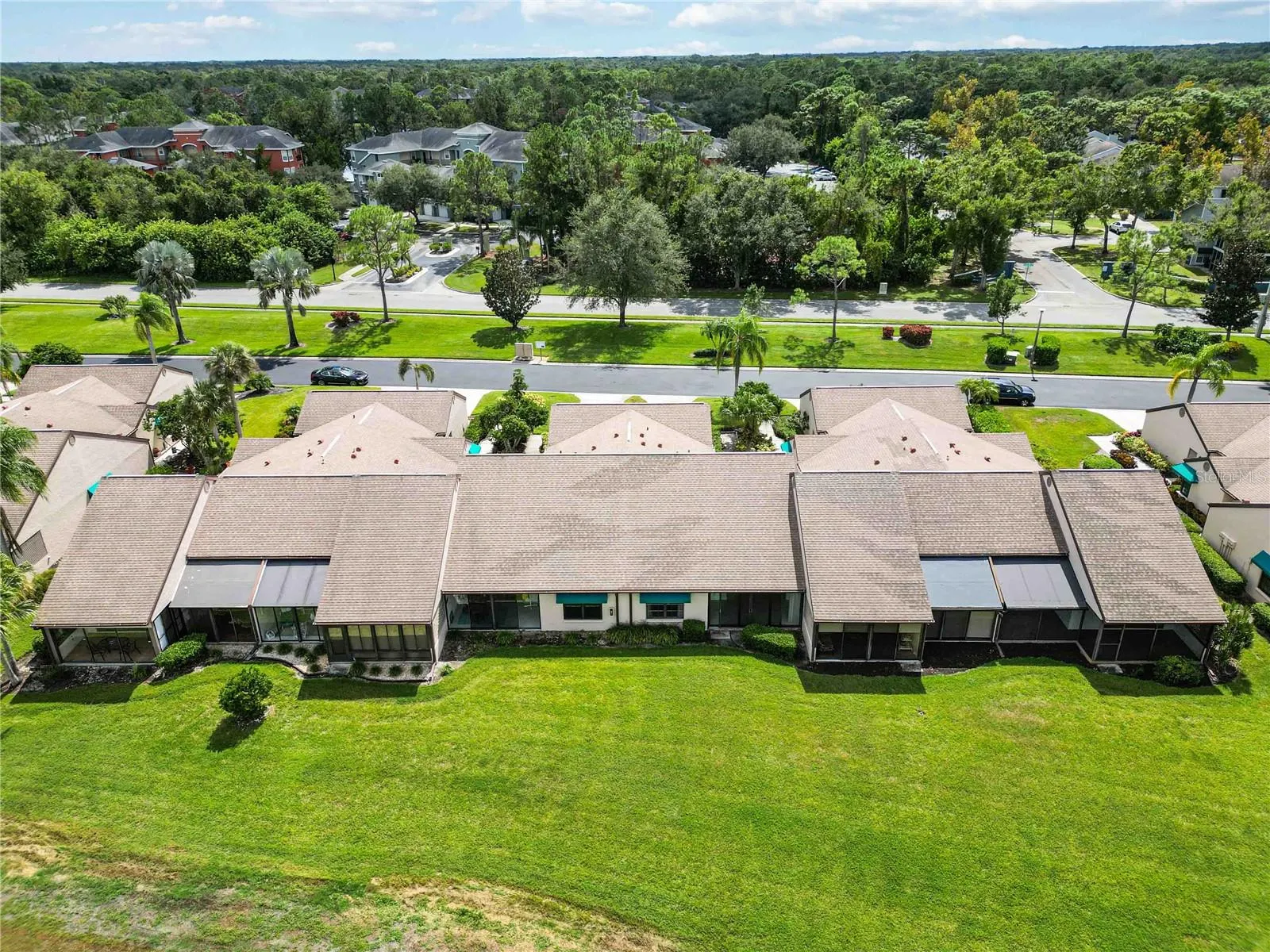 6085 CLUBSIDE DR